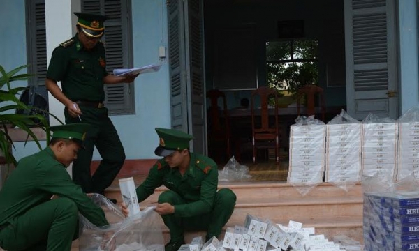 Tây Ninh: 5 ngày, bắt giữ 7.500 gói thuốc lá lậu